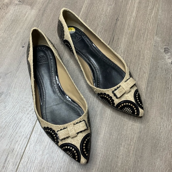 Tory Burch Shoes - TORY BURCH | Tan Burlap Black Eyelet Bow Flats
